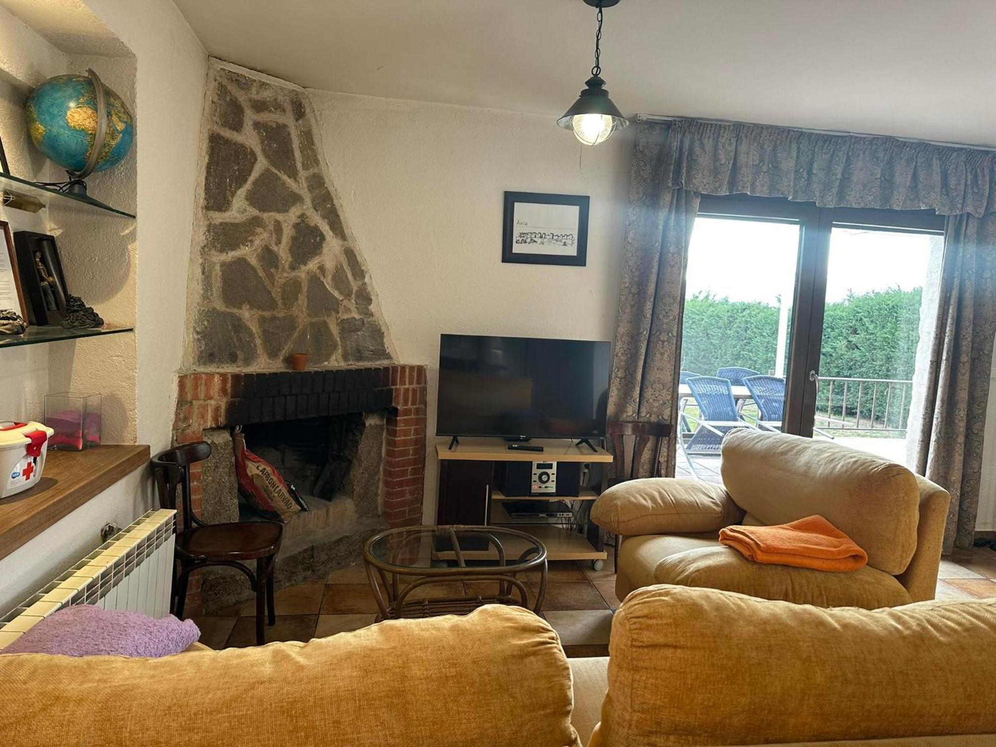 Гостьовий будинок Vivienda De Uso Turistico El Nido La Serrada Екстер'єр фото